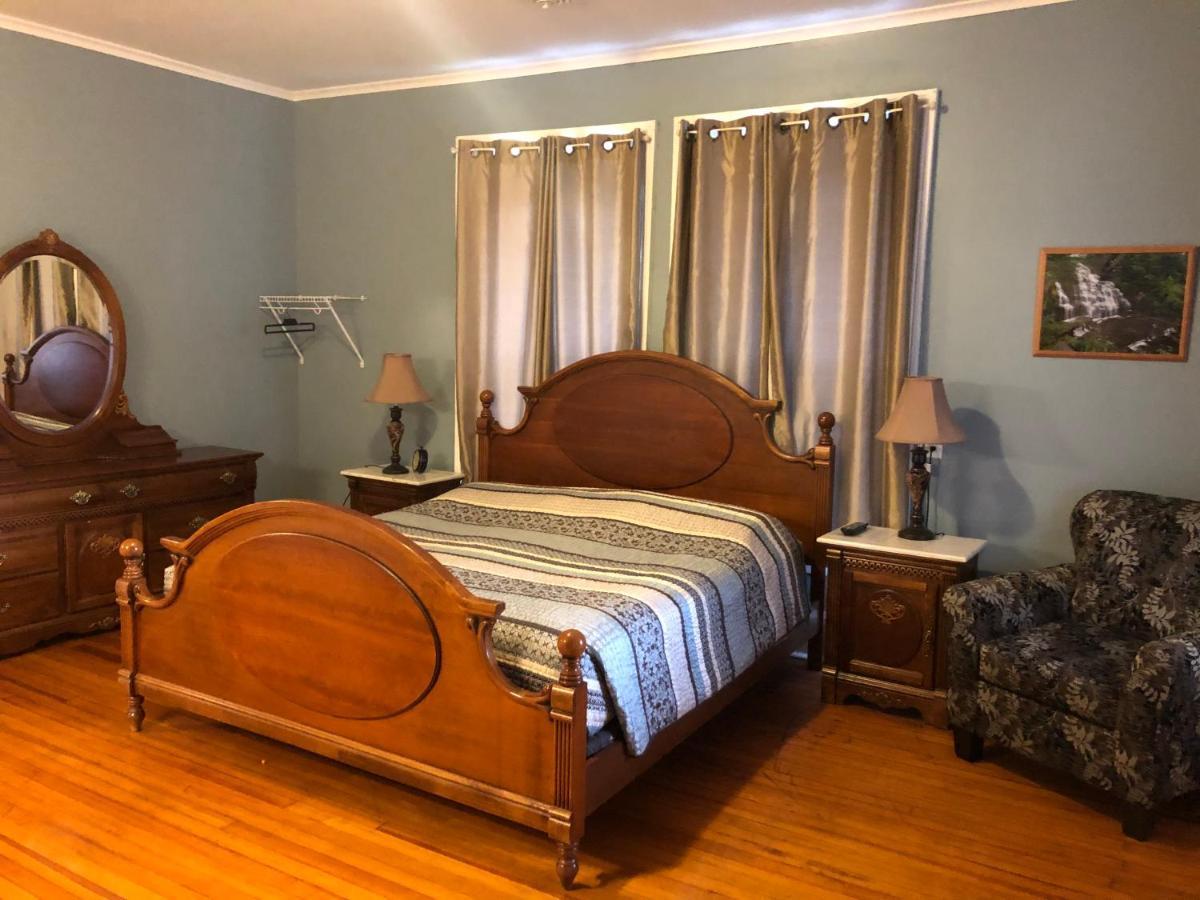 Cook Mansion Bed & Breakfast Montour Falls Buitenkant foto