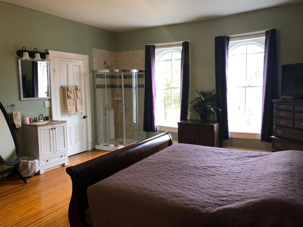 Cook Mansion Bed & Breakfast Montour Falls Buitenkant foto