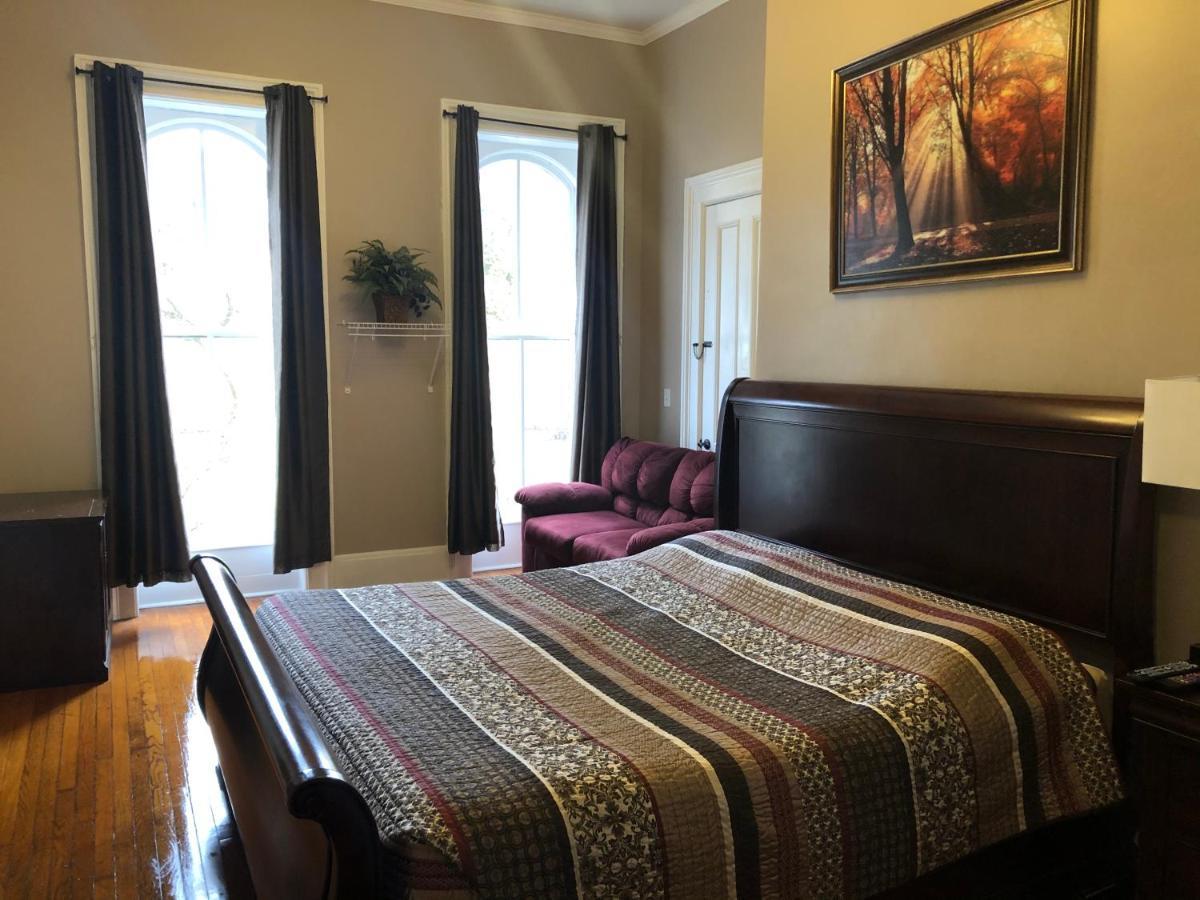 Cook Mansion Bed & Breakfast Montour Falls Buitenkant foto